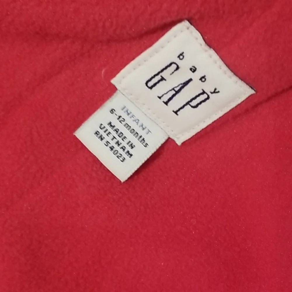 New‎ baby gap snow suit 6/12 mo